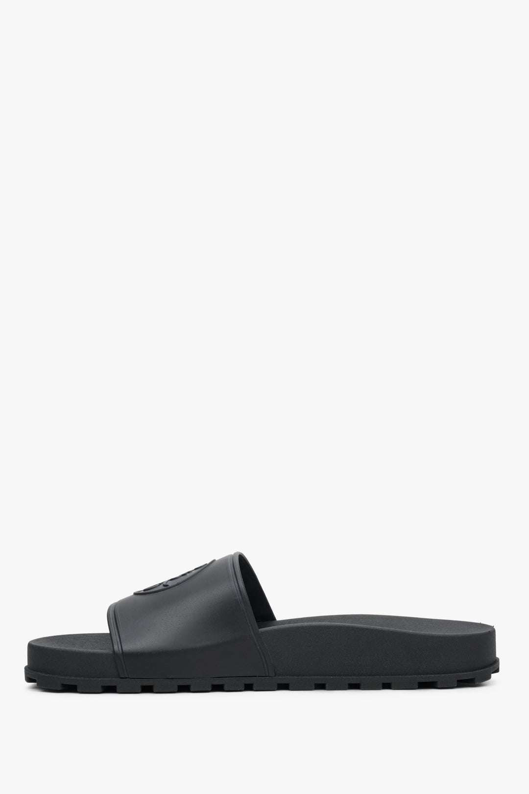 Women's black Estro rubber flip-Flops - shoe profile.