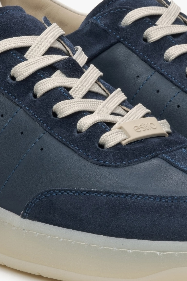 Dark blue leather and velour women's sneakers Estro - close-up on the details.