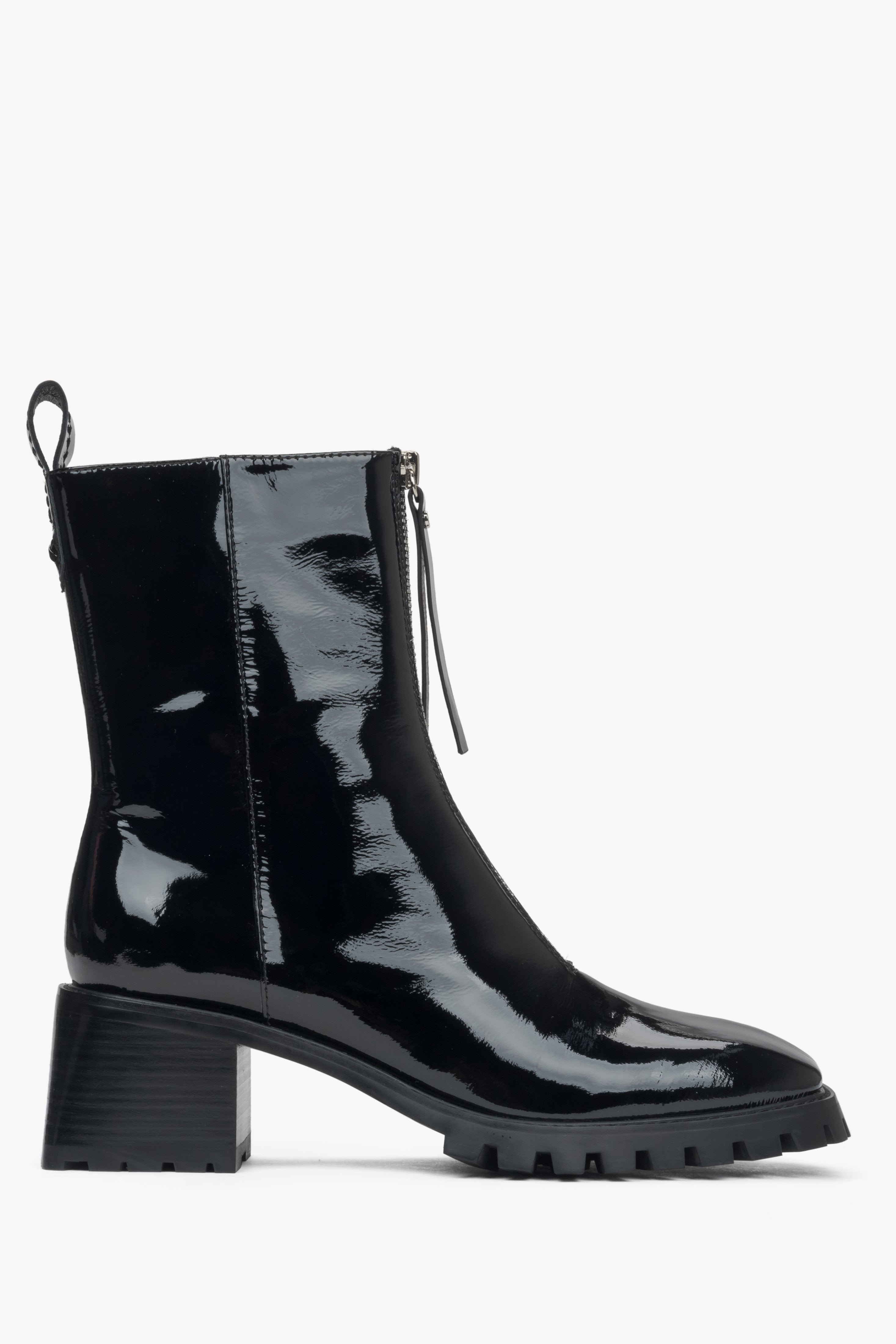 Women's Black Ankle Boots with a Low Heel made of Patent Genuine Leather Estro ER00115898.