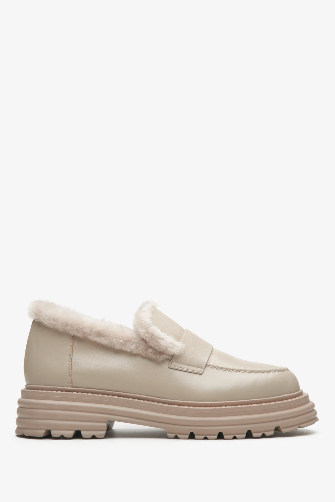 Women's Beige Winter Moccasins made of Genuine Leather and Fur Estro ER00114214.
