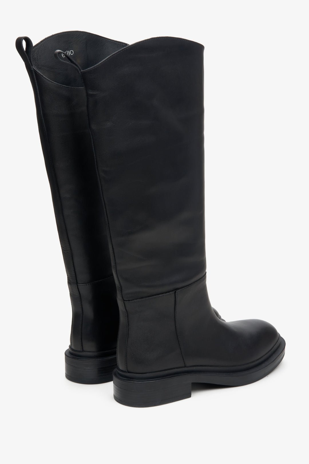 Black leather knee-high boots Estro.