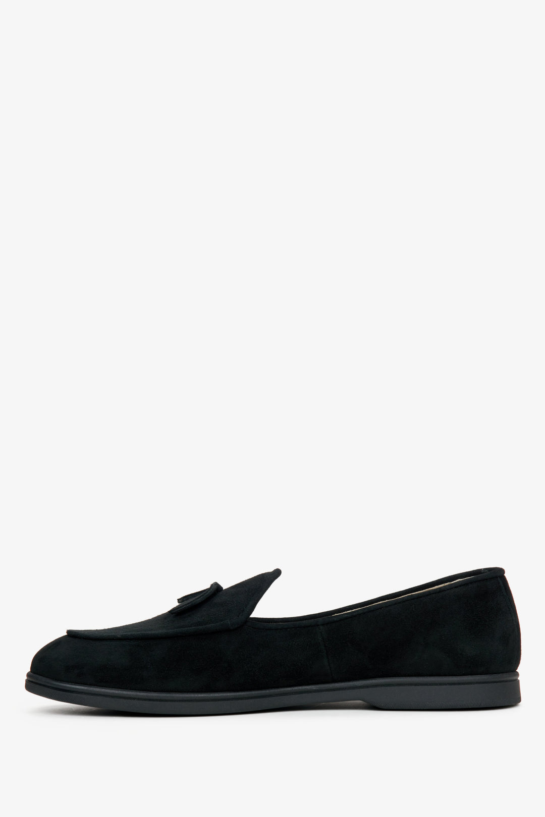 Women's black moccasins, genuine  velour by Estro - shoe profile.