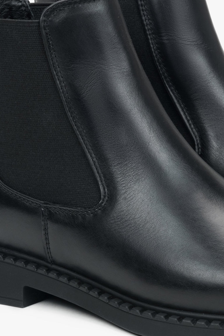 Leather women's chelsea boots by Estro, black color - close-up of details.