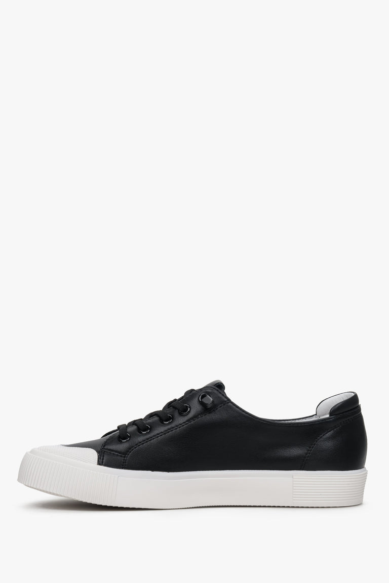 Black leather lace-up women's sneakers by Estro - shoe profile.