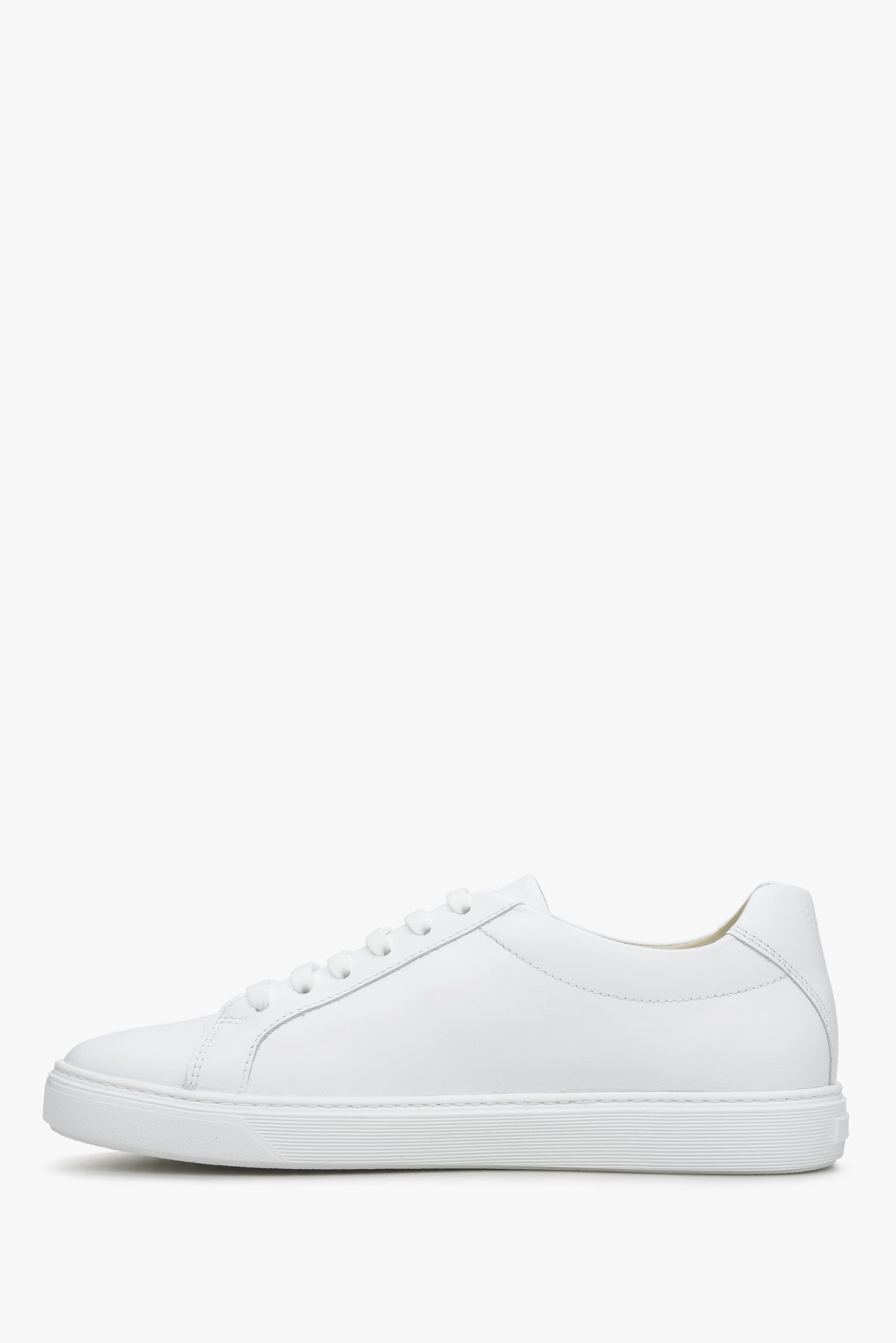 White leather lace-up women's sneakers by Estro - shoe profile.