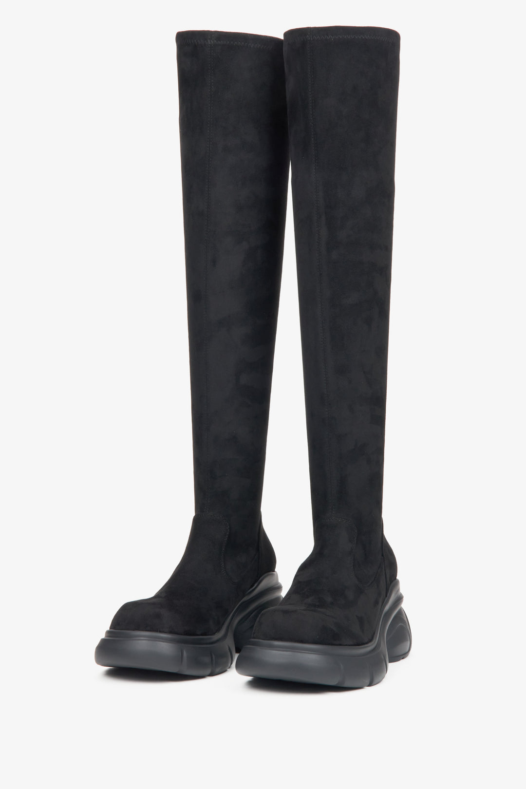 Women’s black velour high boots Estro.