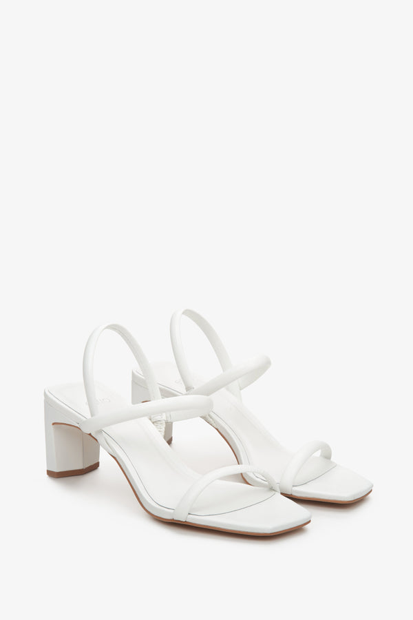 Comfortable, leather women's block-heel sandals in white by Estro.