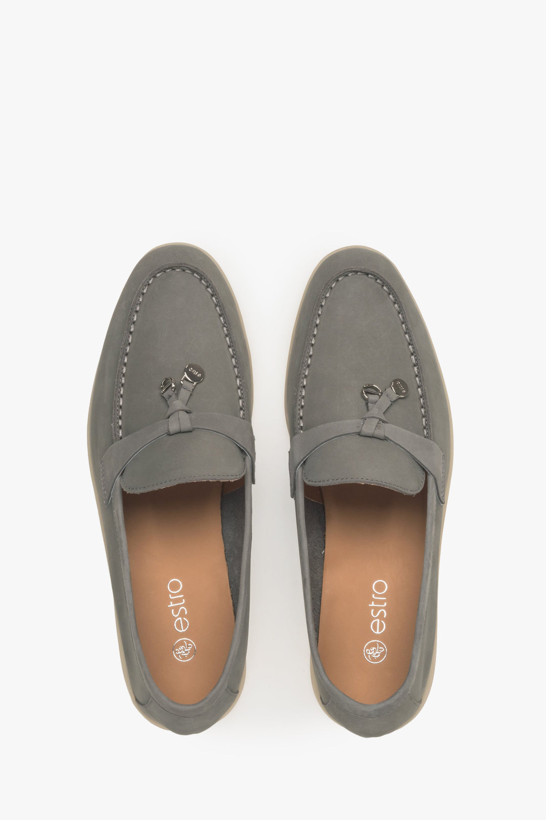 Women's grey tassel loafers Estro.