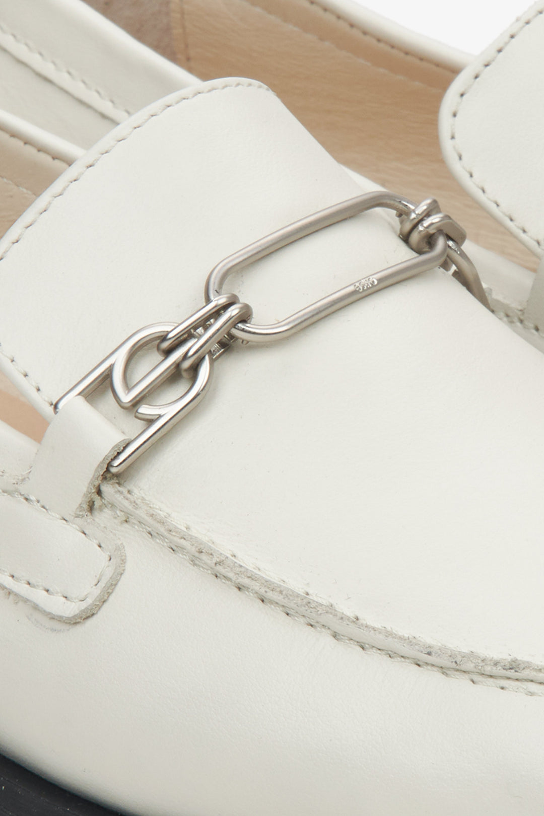 Leather women's beige loafers Estro - a close-up on details.