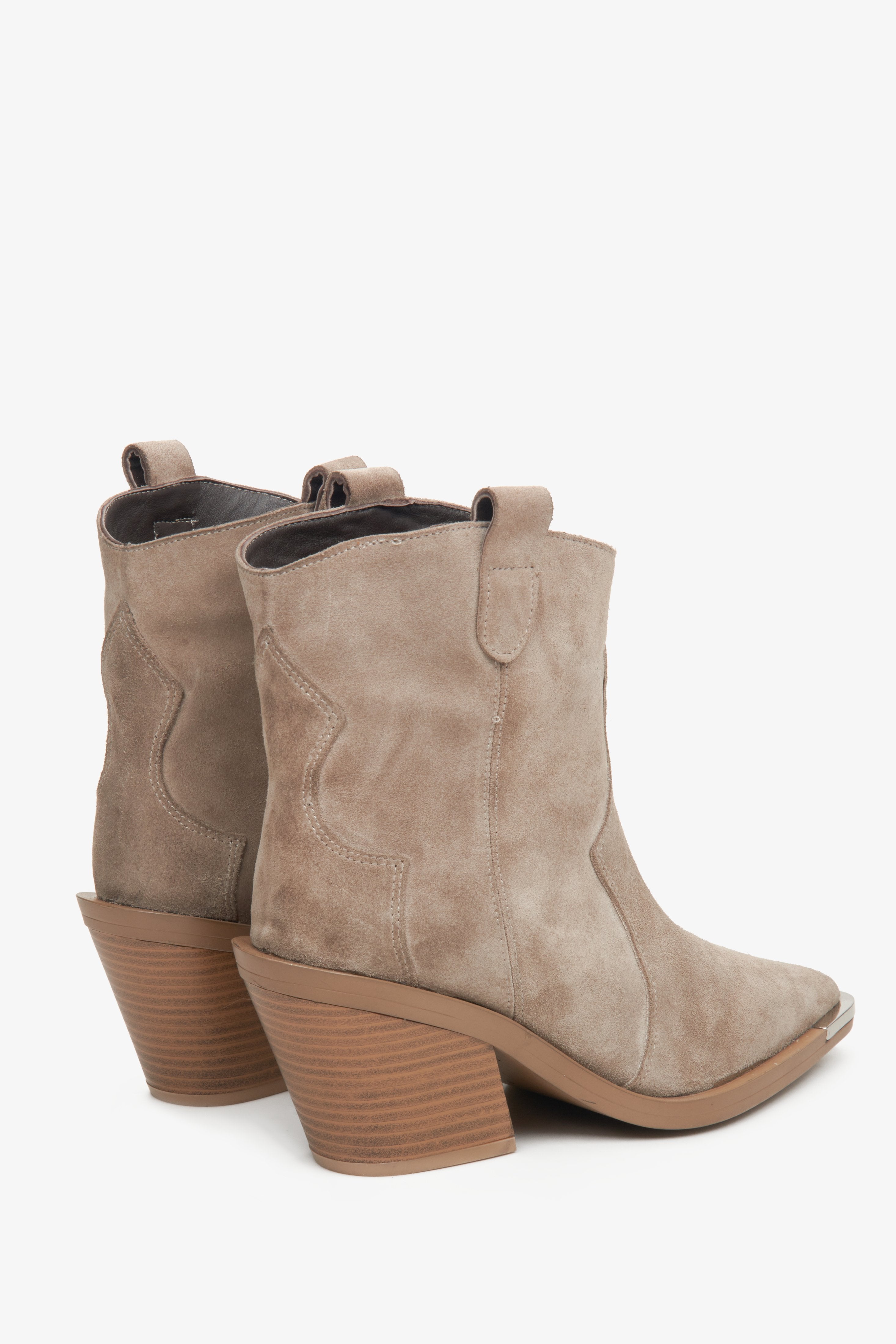 Women's beige cowboy boots Estro.