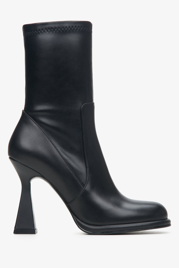 Women's black ankle boots with funnel heel by Estro - shoe profile.