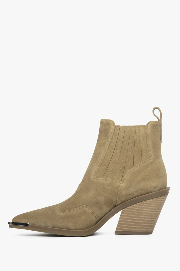 Beige velour cowboy boots by Estro - shoe profile.