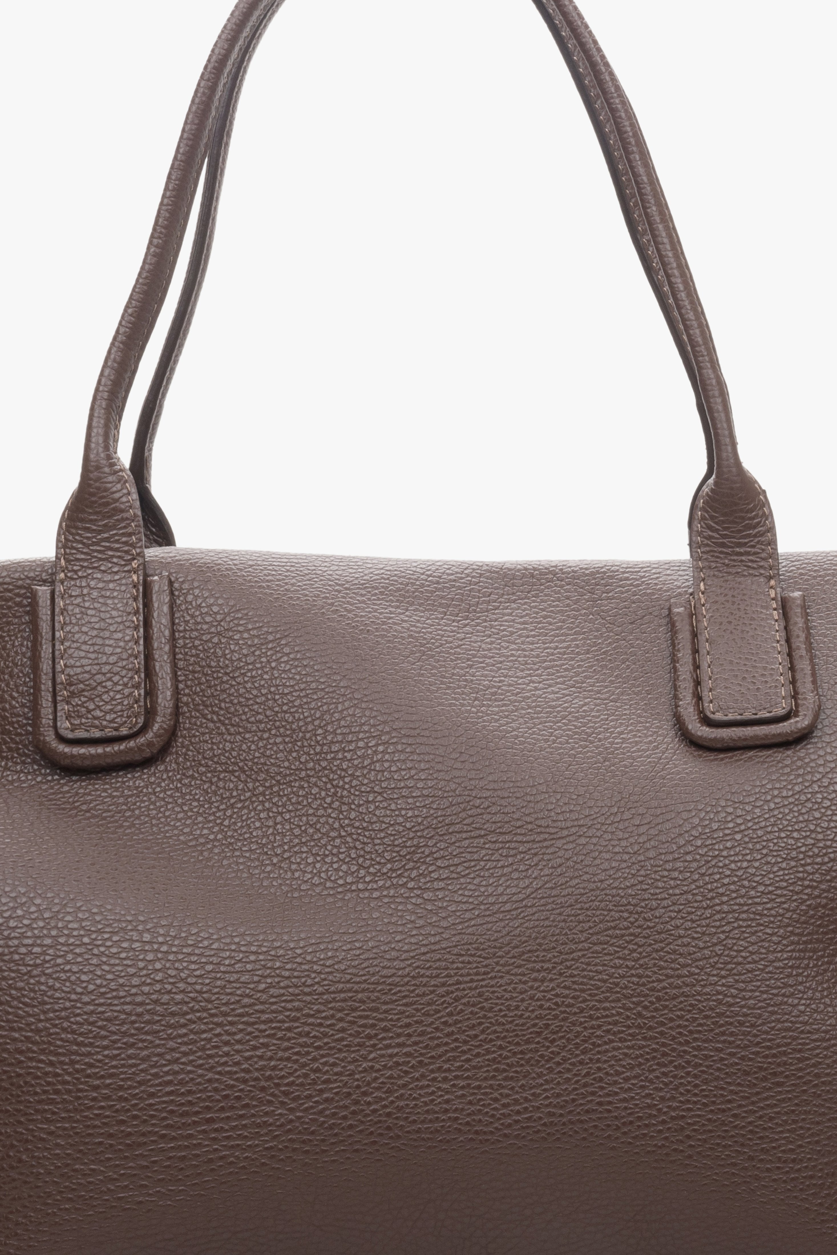 Women's dark brown leather shopper bag by Estro - close-up on details.