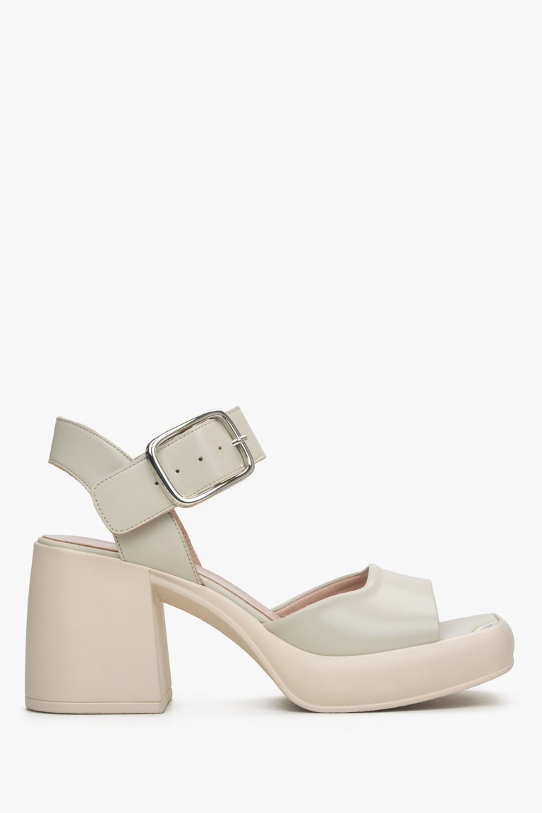 Women's Beige & Grey Leather Heeled Sandals Estro ER00115156.