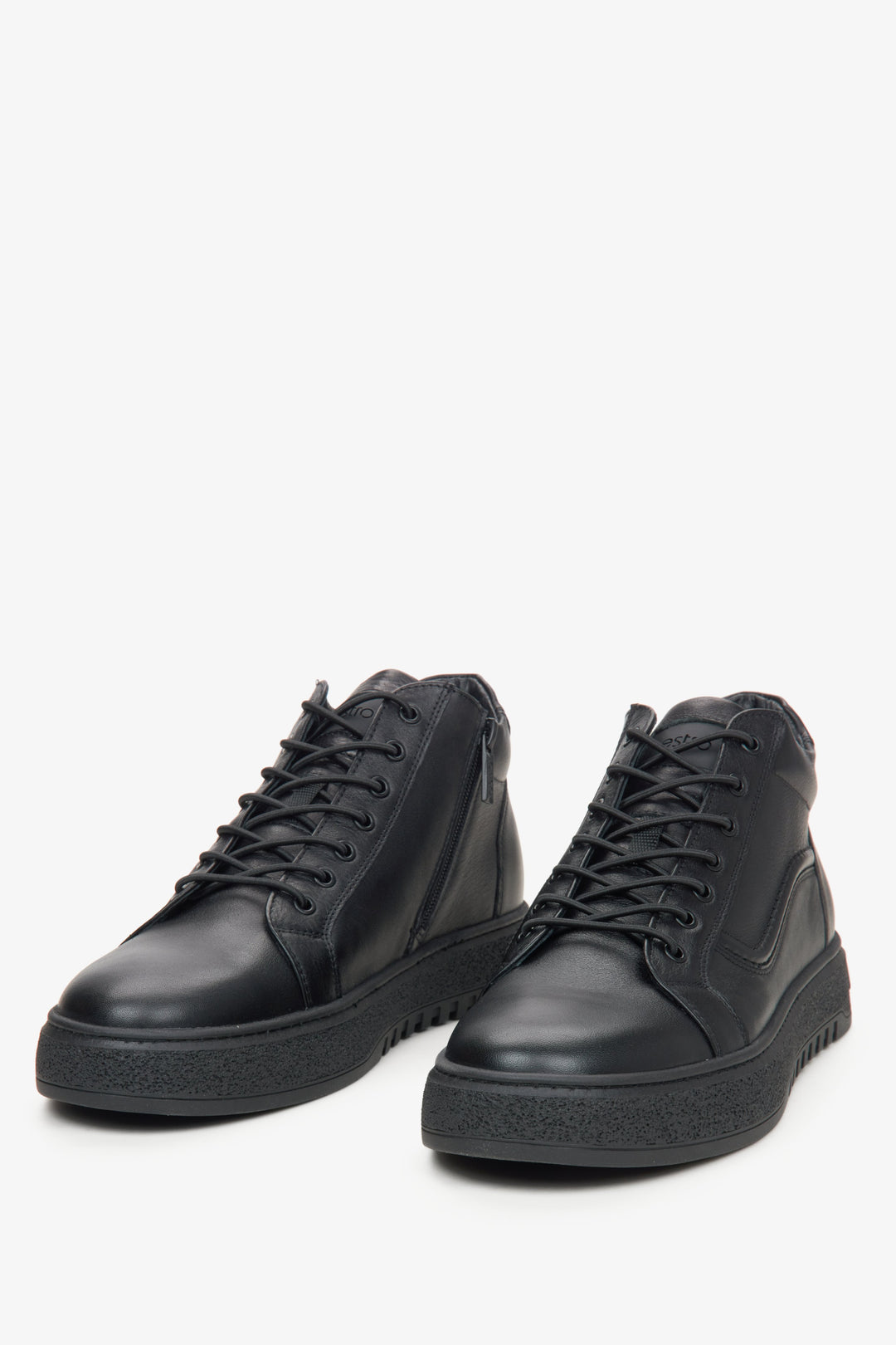 Men's high-top sneakers made of natural leather in black Estro - front view of the model.