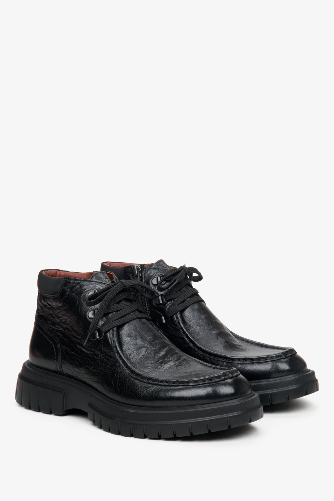 High-top men's black boots made of genuine leather by Estro.