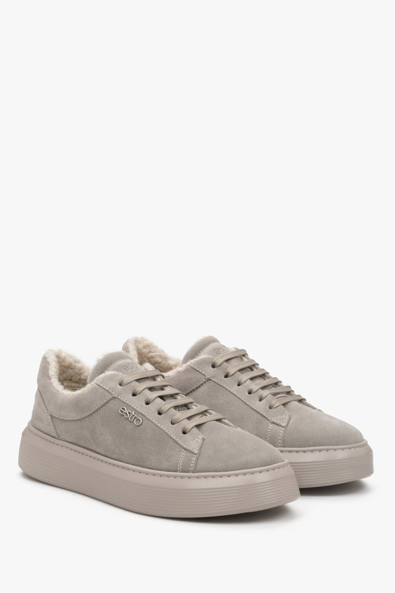 Women's grey suede low-top sneakers Estro.