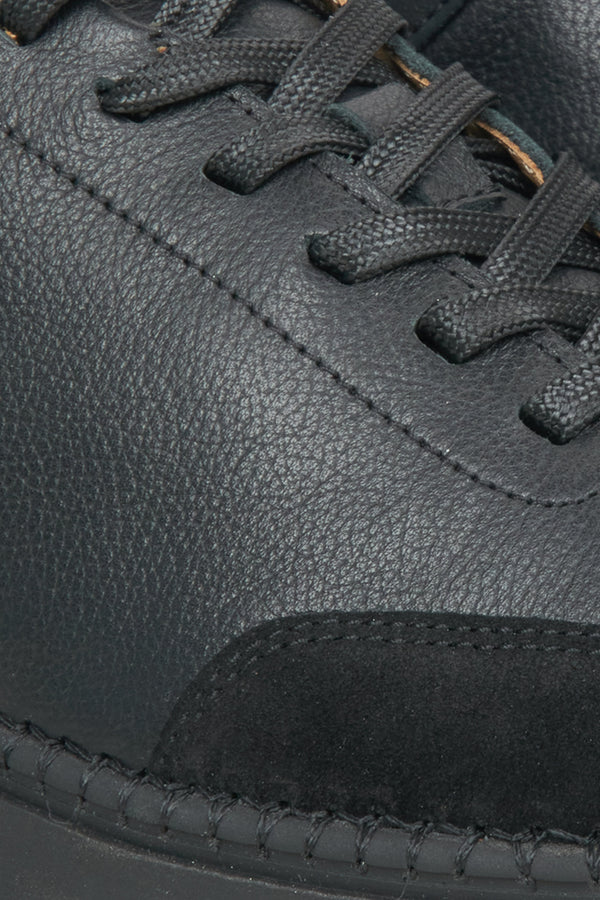 Estro men's black sneakers - close-up of the details.