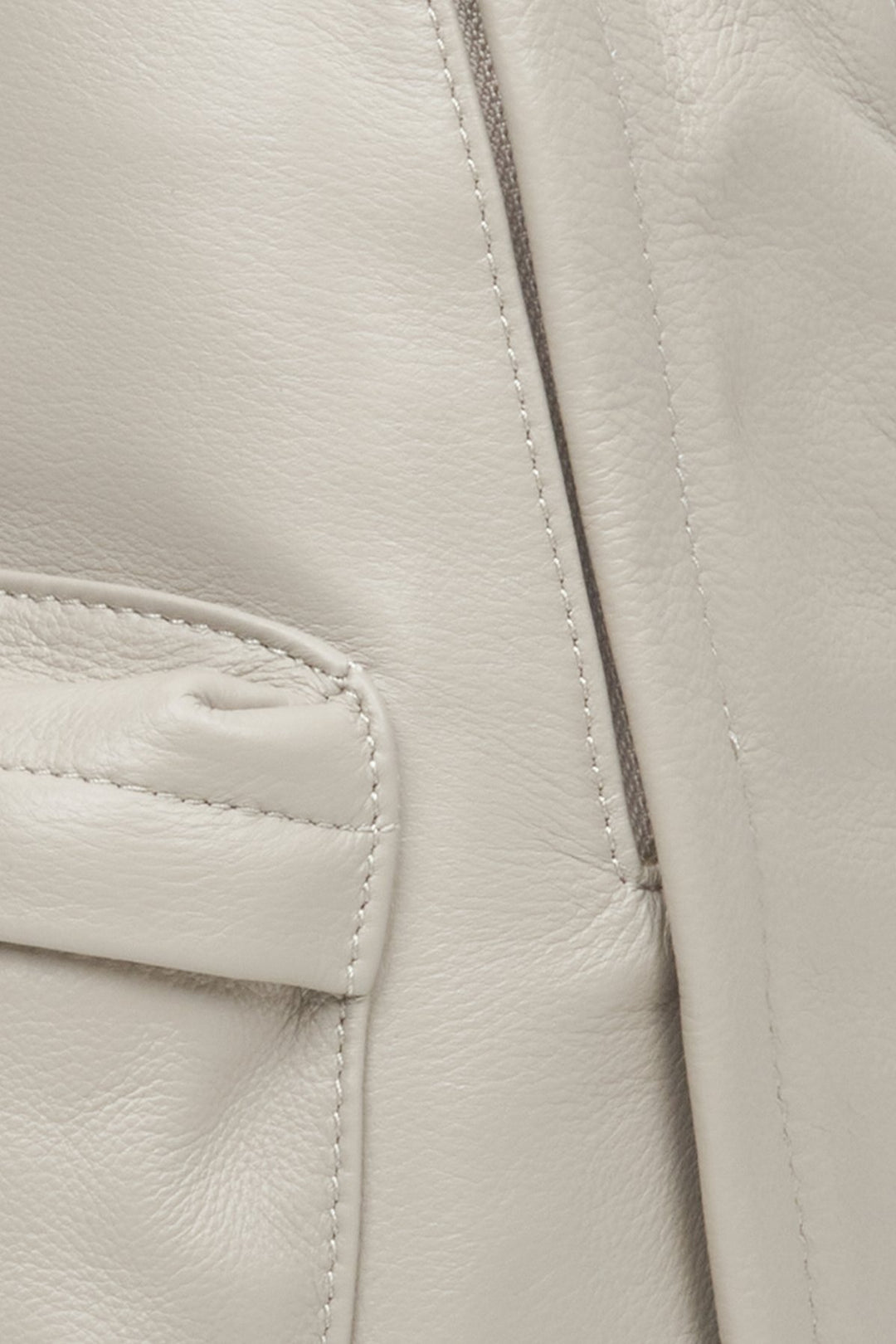 Large women's light grey backpack made of genuine leather by Estro - close-up of the details.