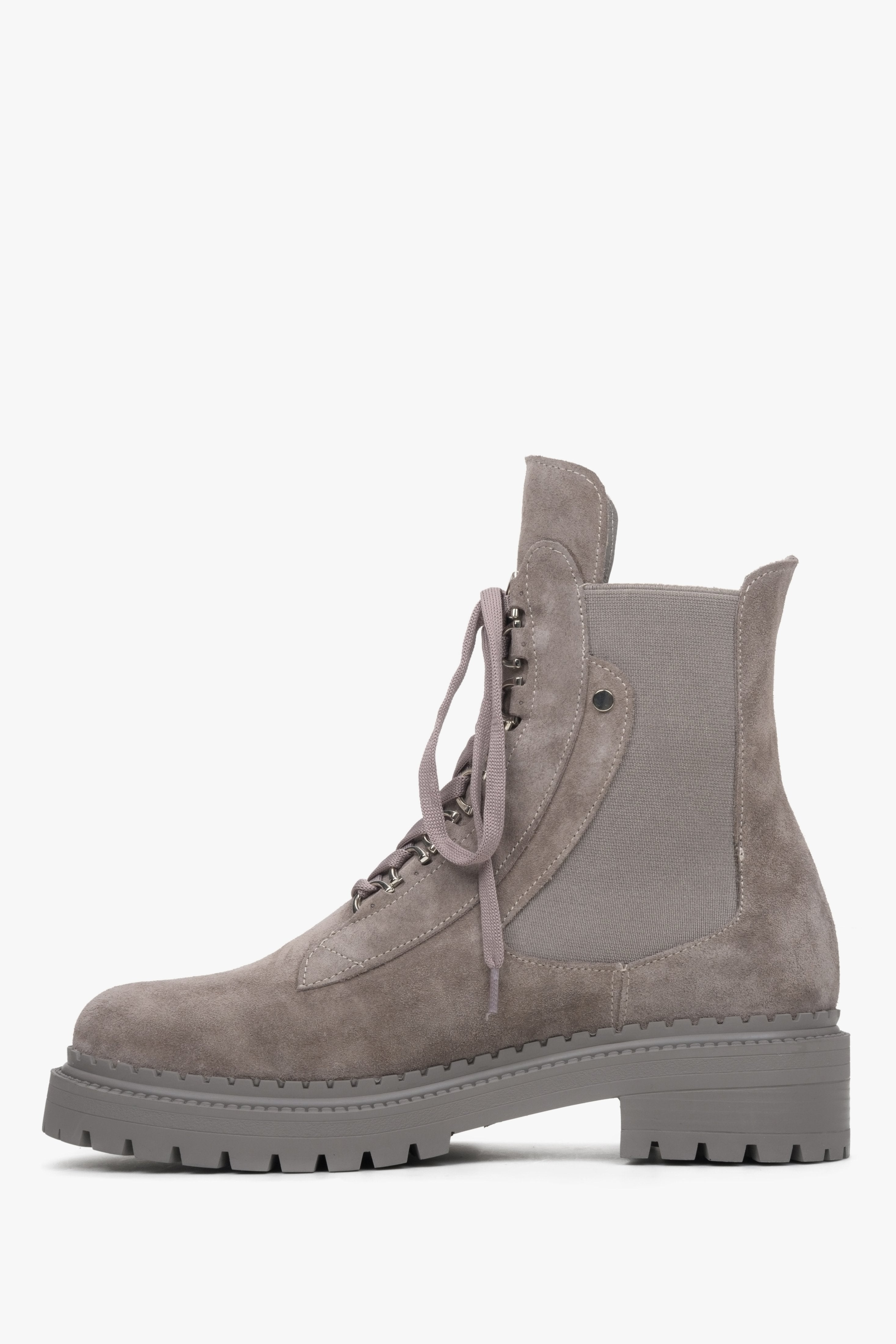 Women's lace-up ankle boots in grey Estro - shoe profile.