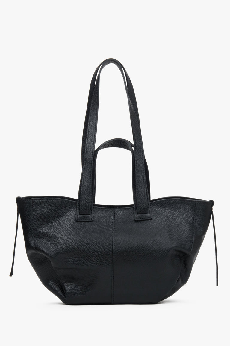 Women's Black Shopper Bag made of Premium Italian Genuine Leather Estro ER00117430.