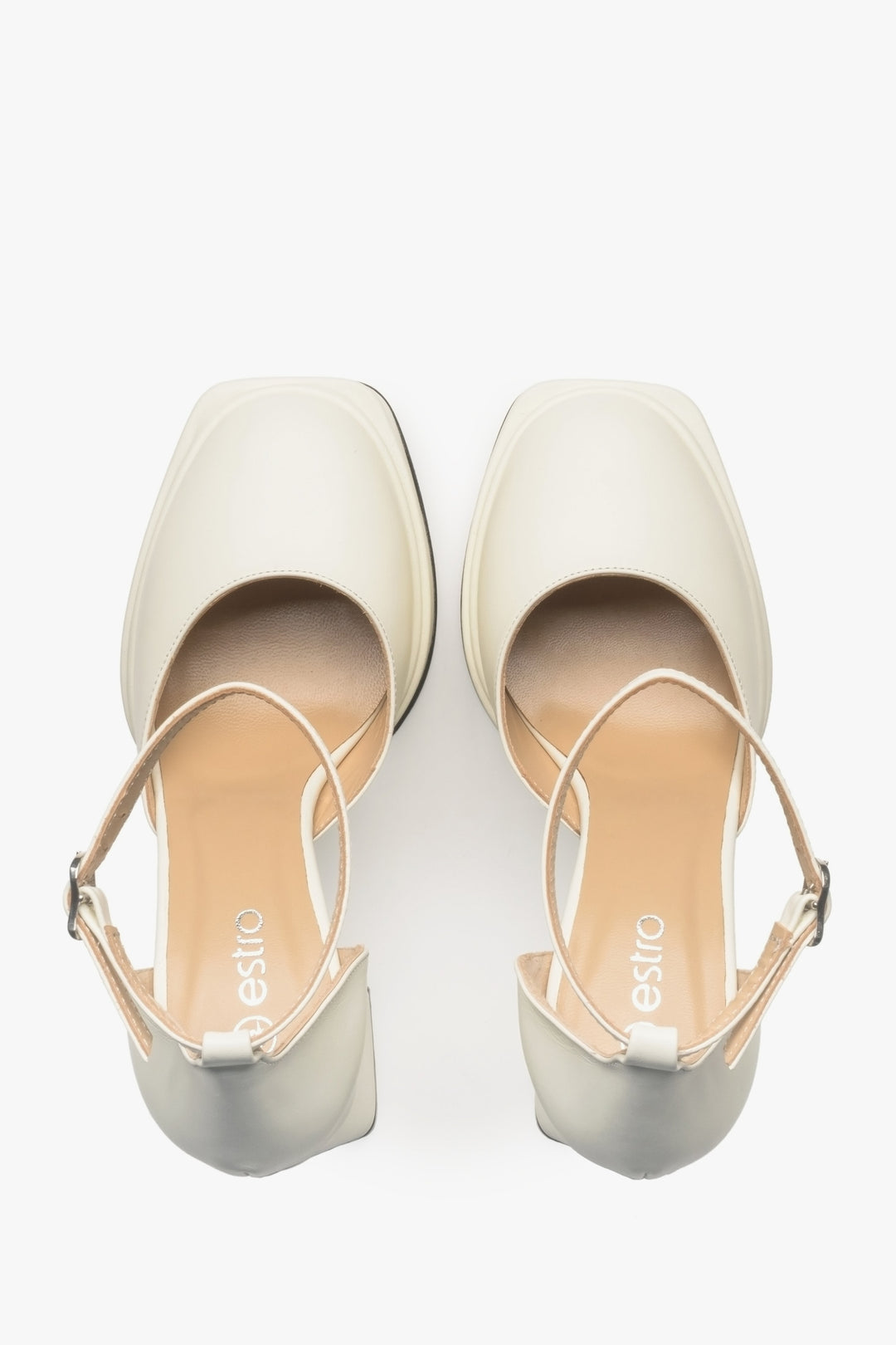 Women's platform sandals Estro in light beige.