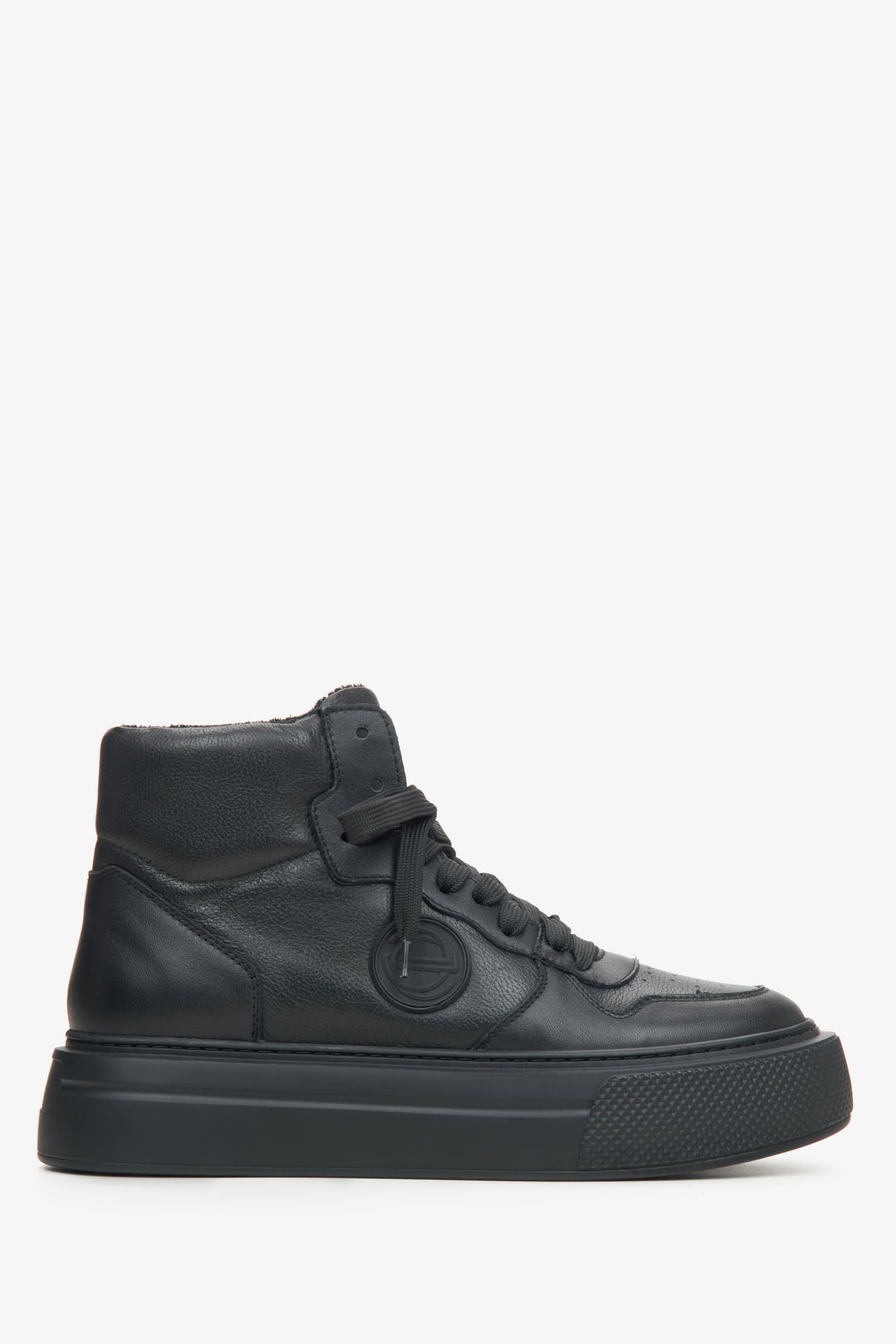 Women's Black High-Top Sneakers made of Premium Italian Genuine Leather Estro ER00115733.