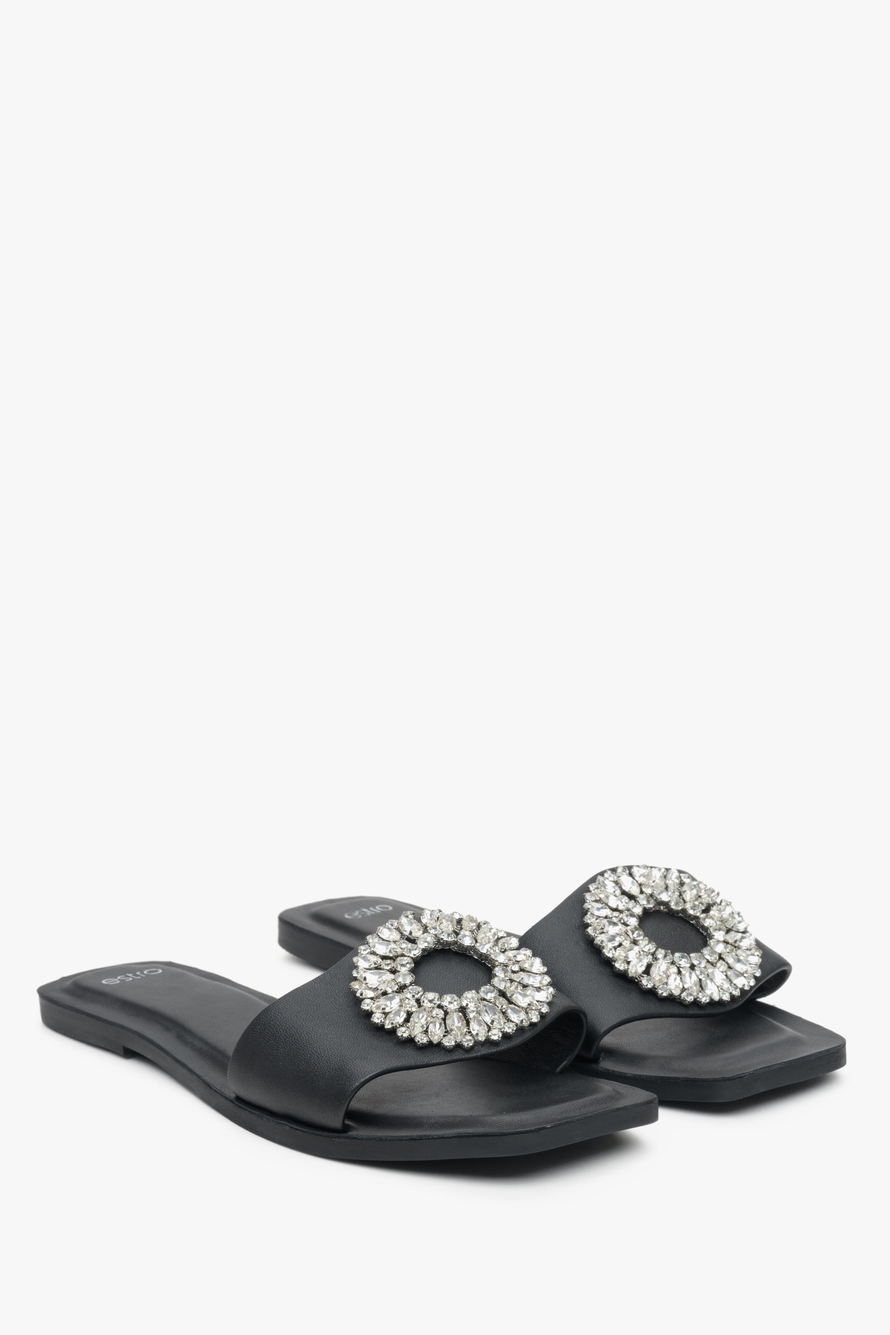 Women's Black Flat Slide Sandals with Round Embellishment Estro ER00113382