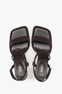 Dark brown Estro women's sandals combining genuine leather and textiles.