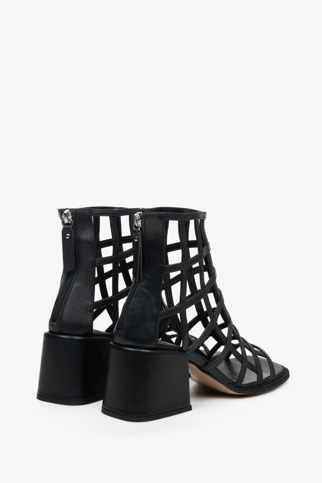 Black block heel women's sandals Estro - reverse.