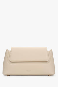 Black Trapezoidal Leather Shoulder Bag for Women Estro ER00115482.