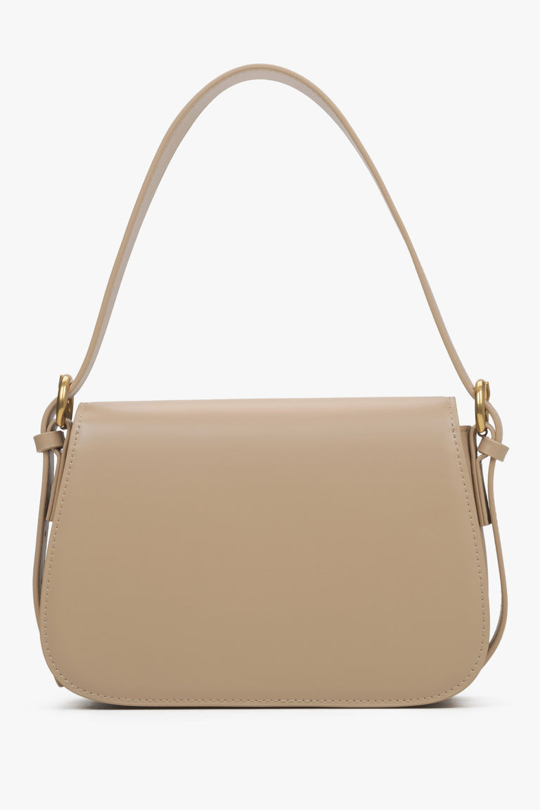 Women's leather  beige shoulder bag by Estro - back view.