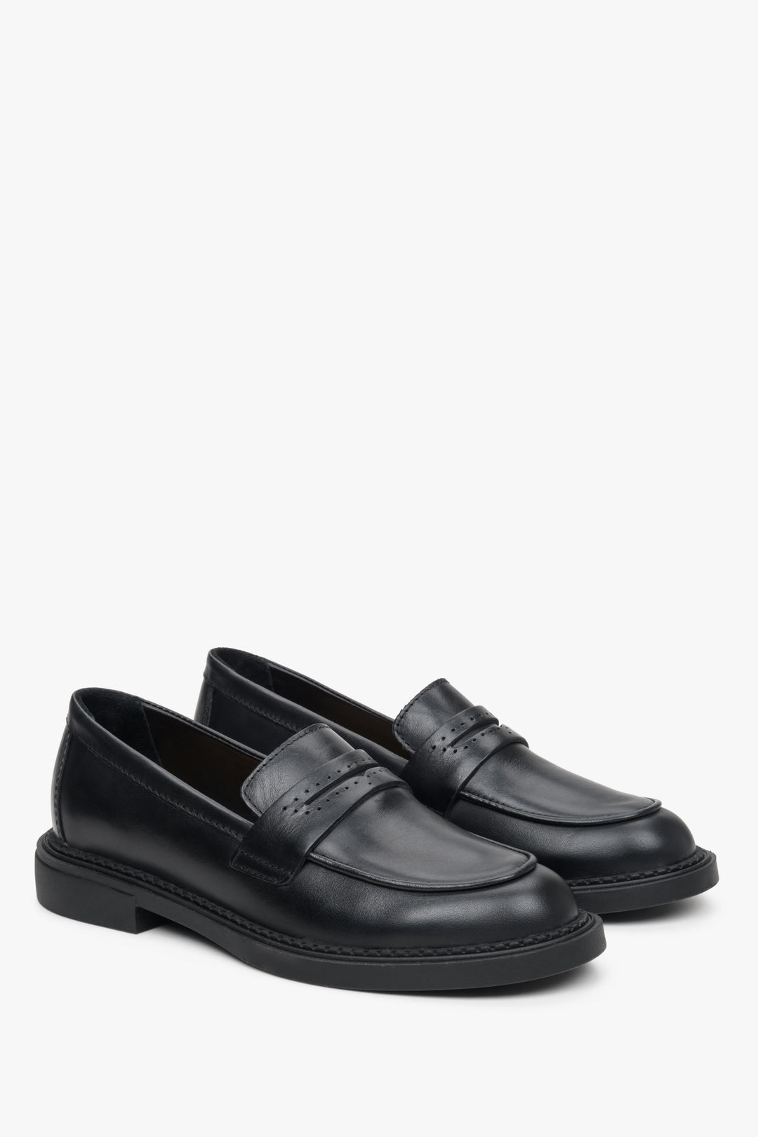 Women's black loafers for fall. 