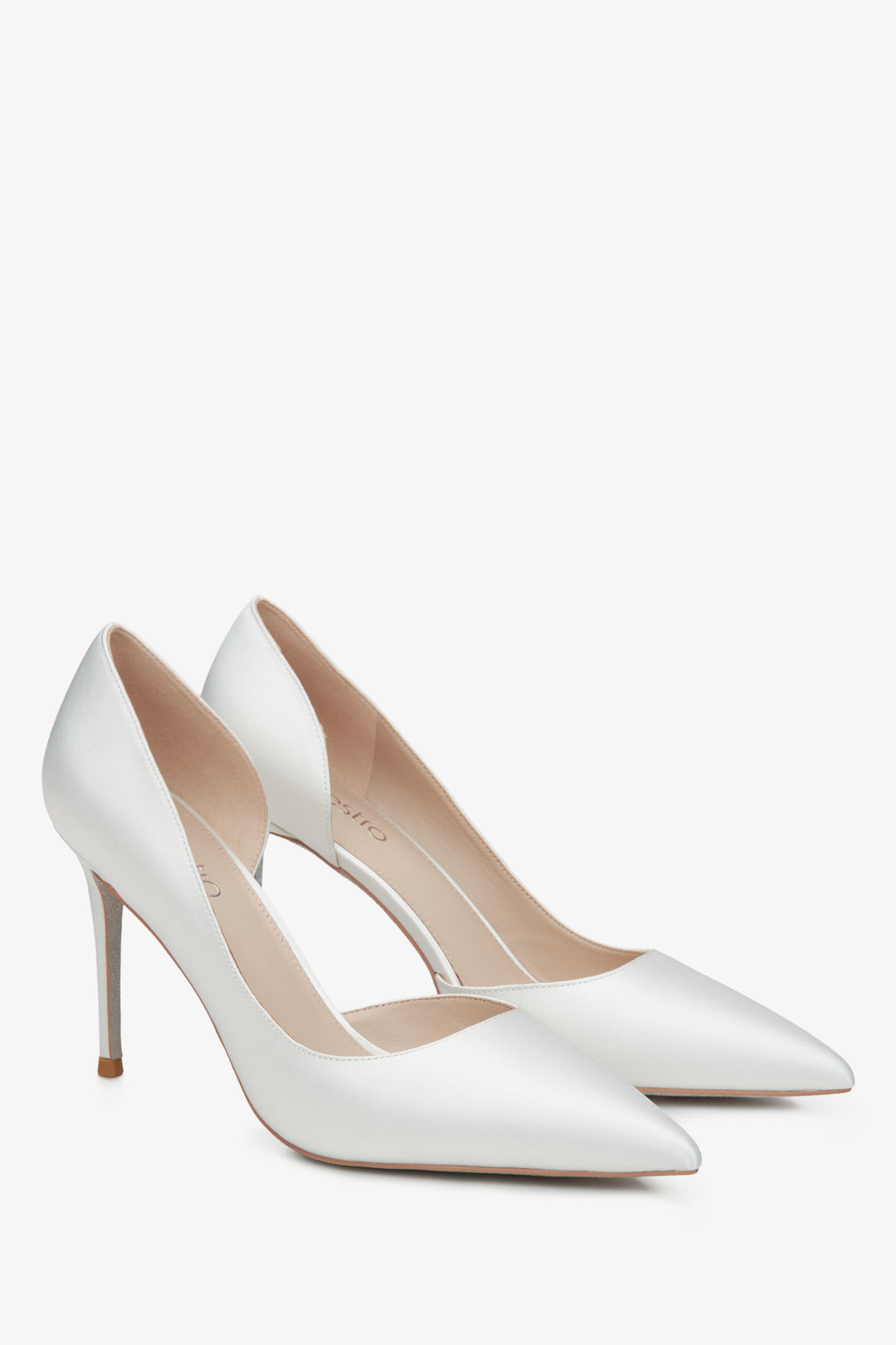 Women's milk-white Estro high heels with a satin finish.