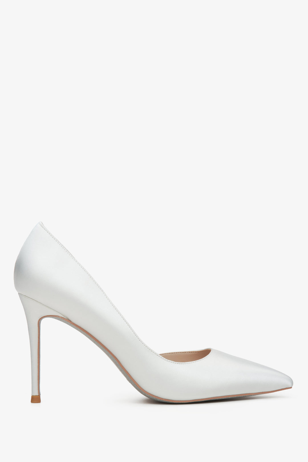 Women's Milk-White Pointed Toe High Heels with Satin Finish Estro ER00114767.