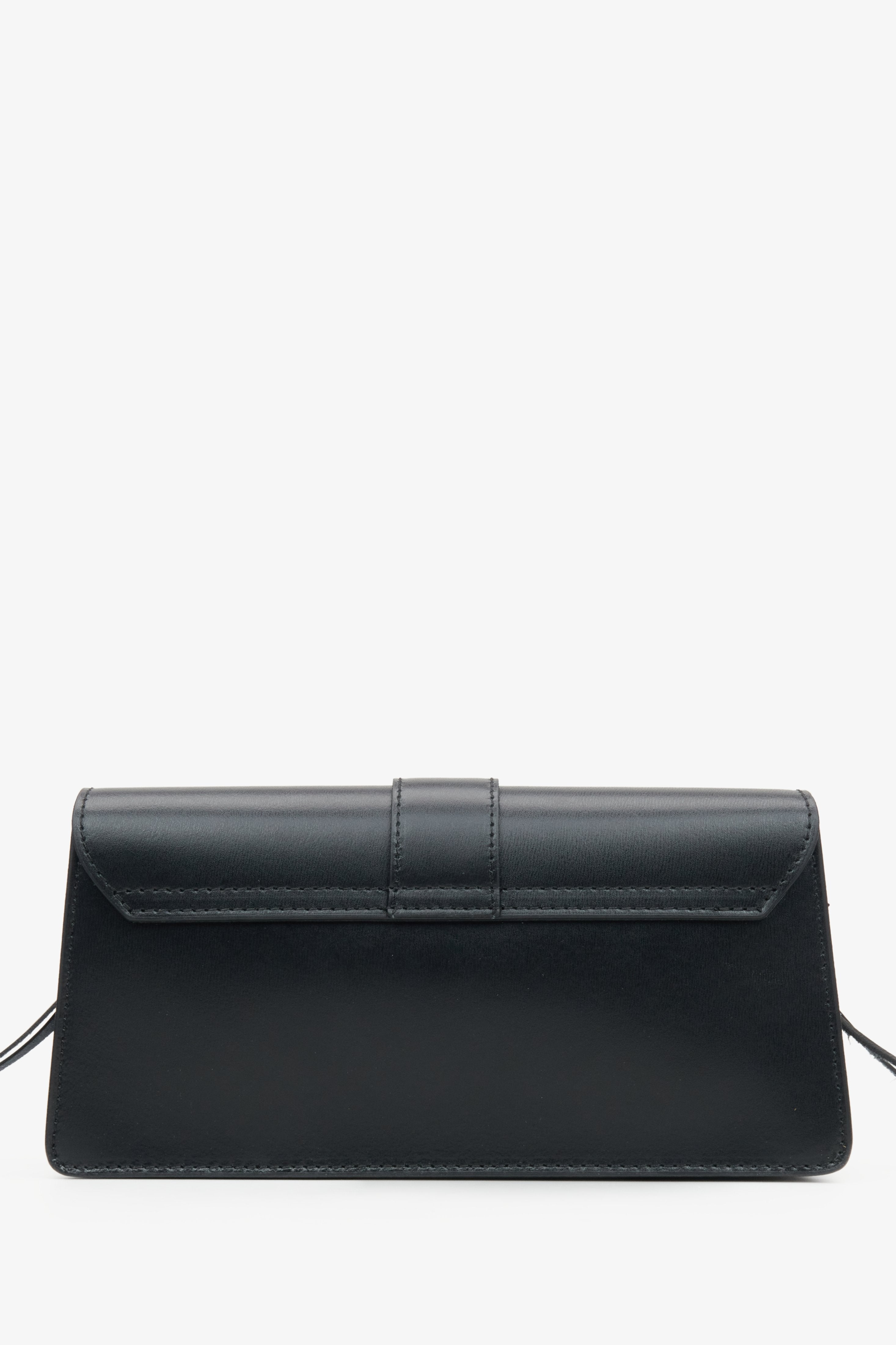 Women's Black Handbag Estro - reverse.