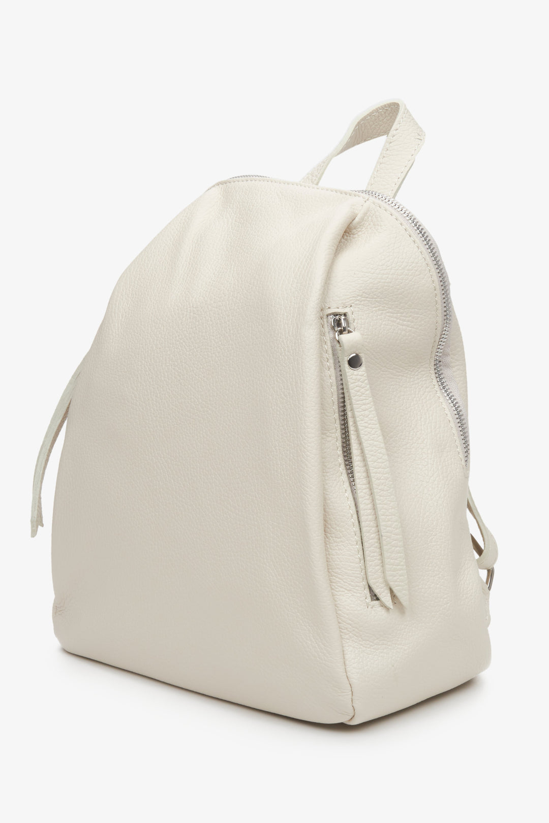 Women's Light Beige Leather Backpack with silver accents Estro ER00113410.