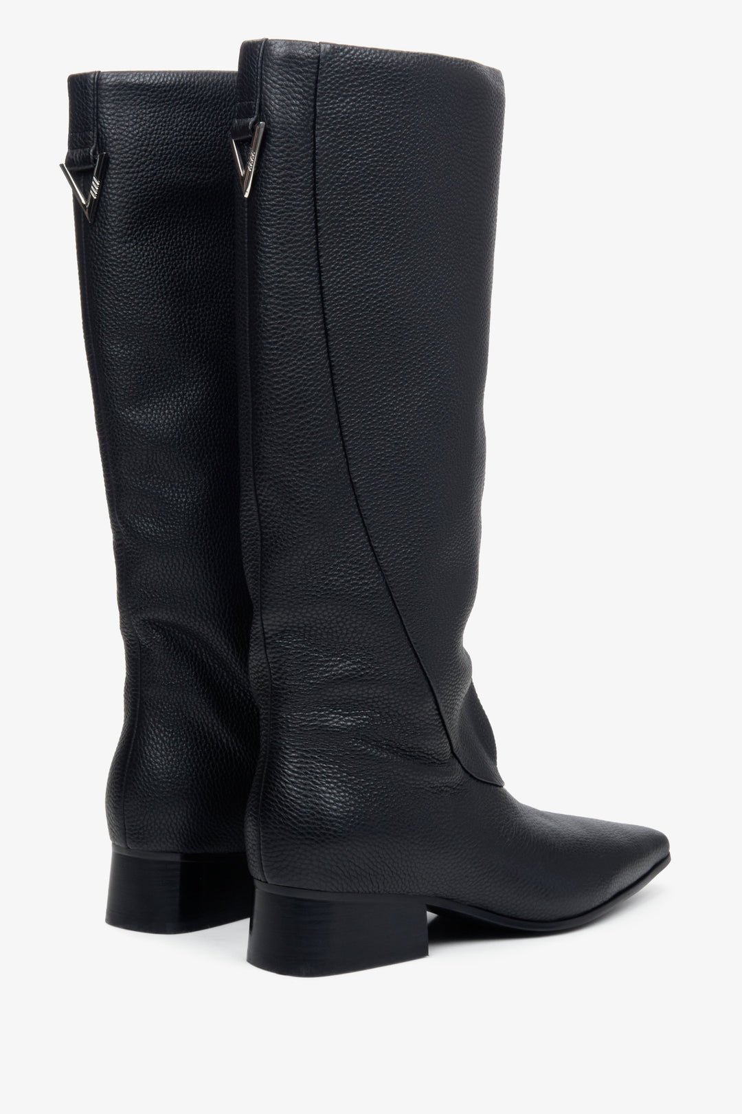 Women's black leather boots by Estro - close-up on the back of the model.
