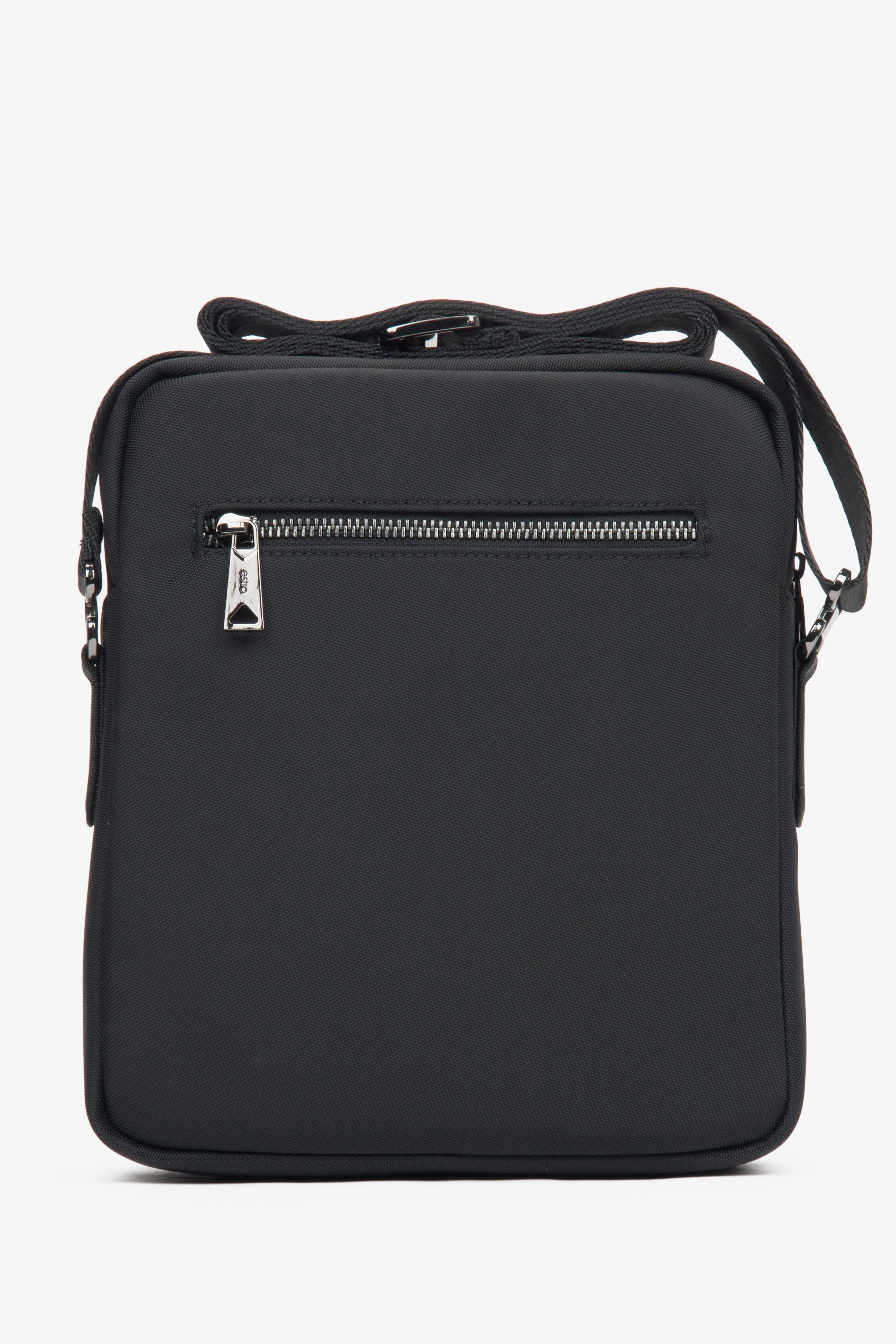 Men's black shoulder bag Estro with an adjustable strap, made of genuine leather and textiles – back of the model.