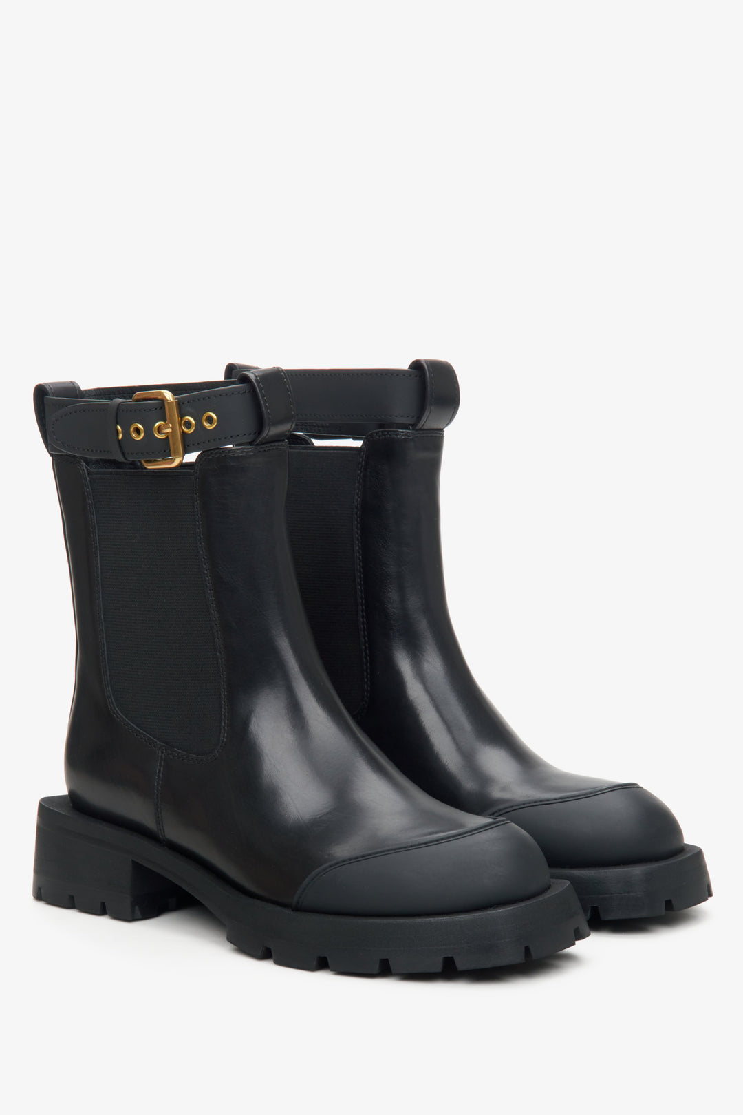 Black leather women's Chelsea boots Estro.