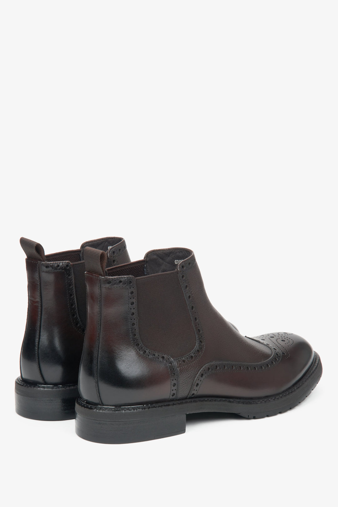 Estro dark brown men's Chelsea boots made of genuine leather with a folk pattern - close-up of the heel and side line.