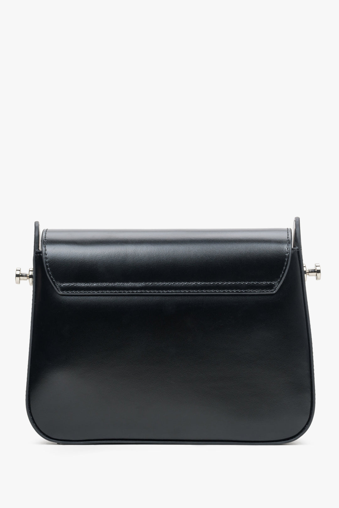 Women's black leather shoulder bag by Estro.