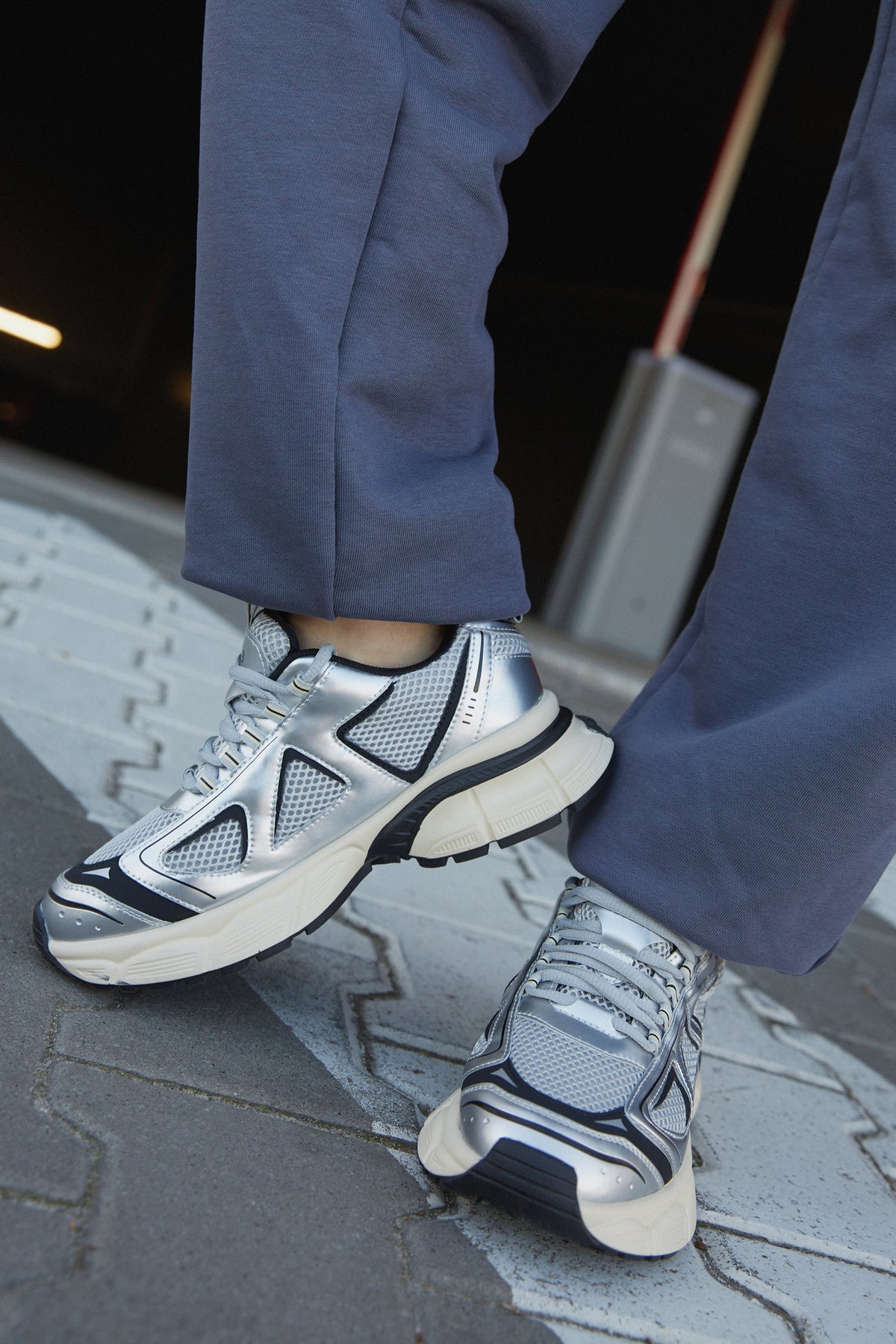 Women's Silver & Black Sneakers with a Flexible Platform ES8 ER00114598