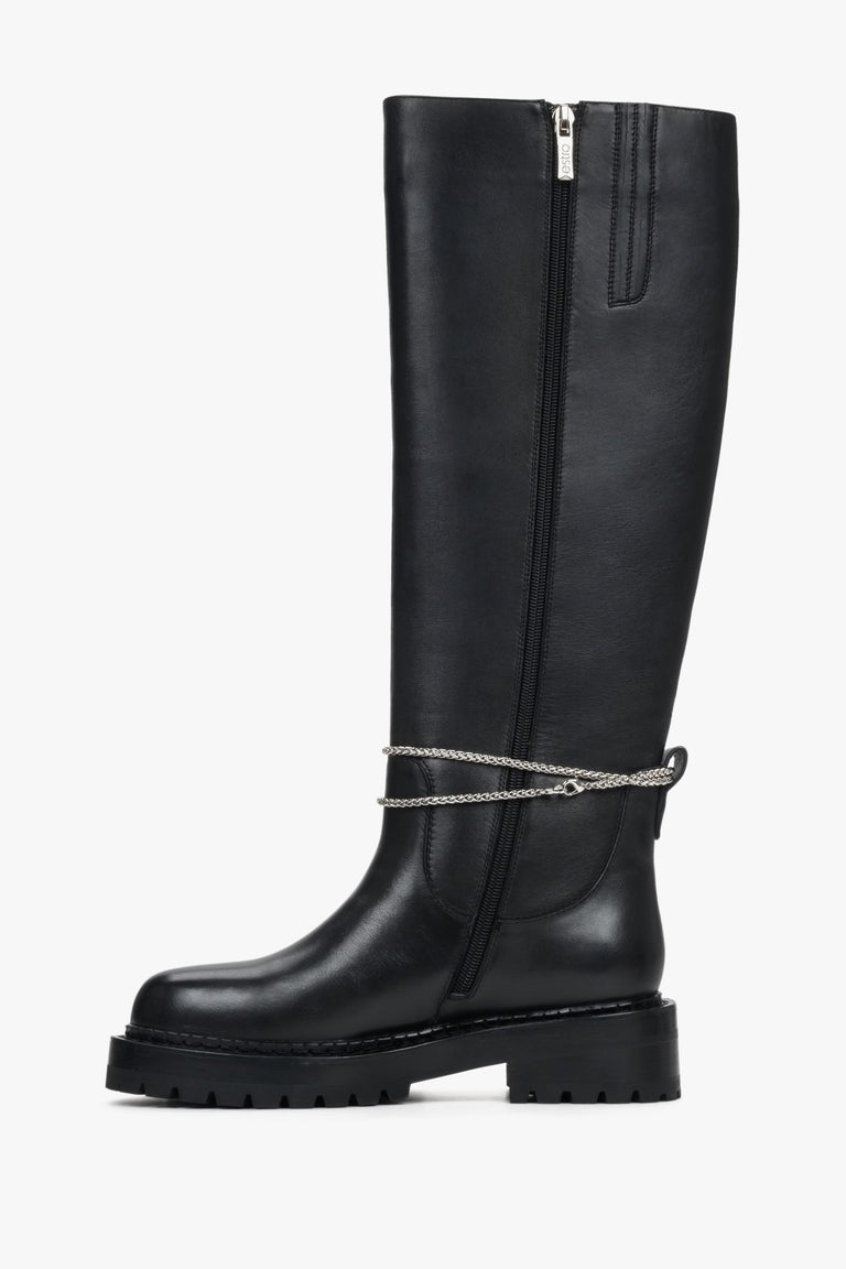 Women's leather high winter boots in black by Estro - shoe profile.