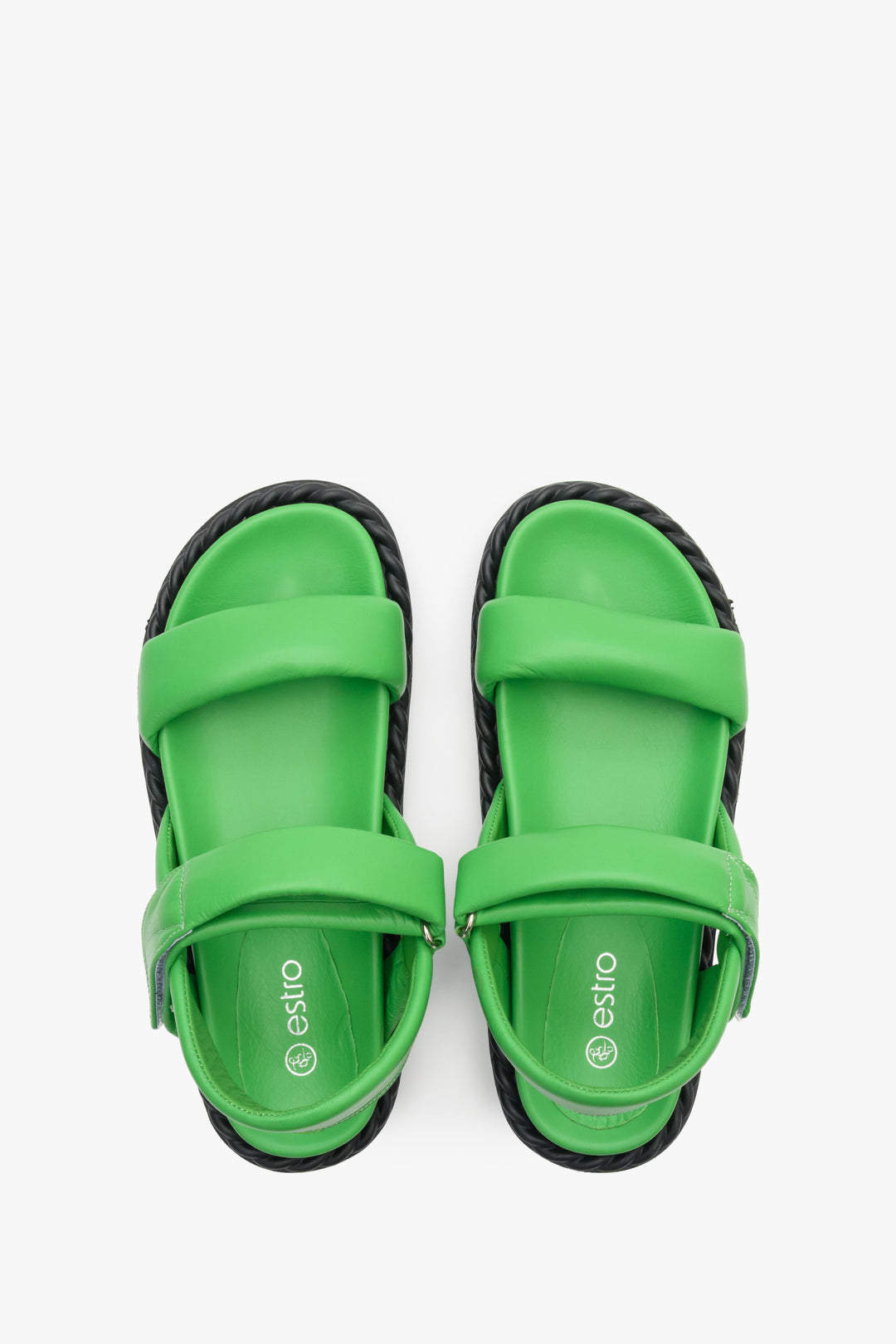 Estro women's green leather sandals.