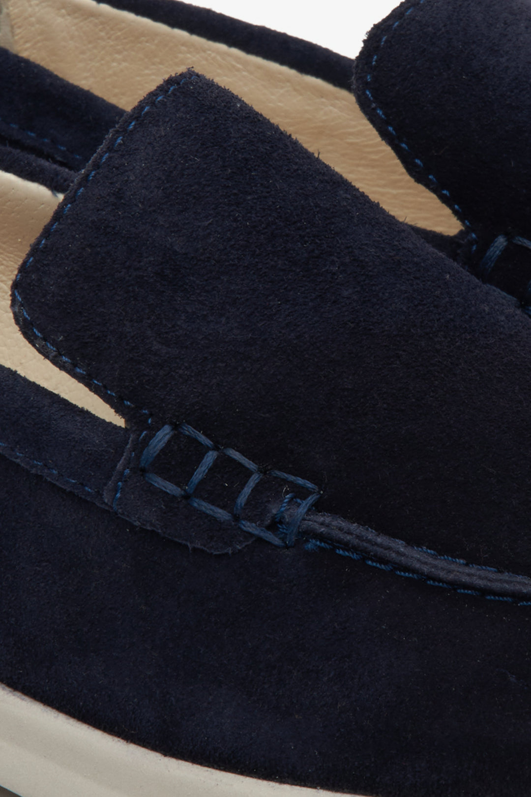 Women's navy blue suede Estro moccasins - close-up of the sewing system.