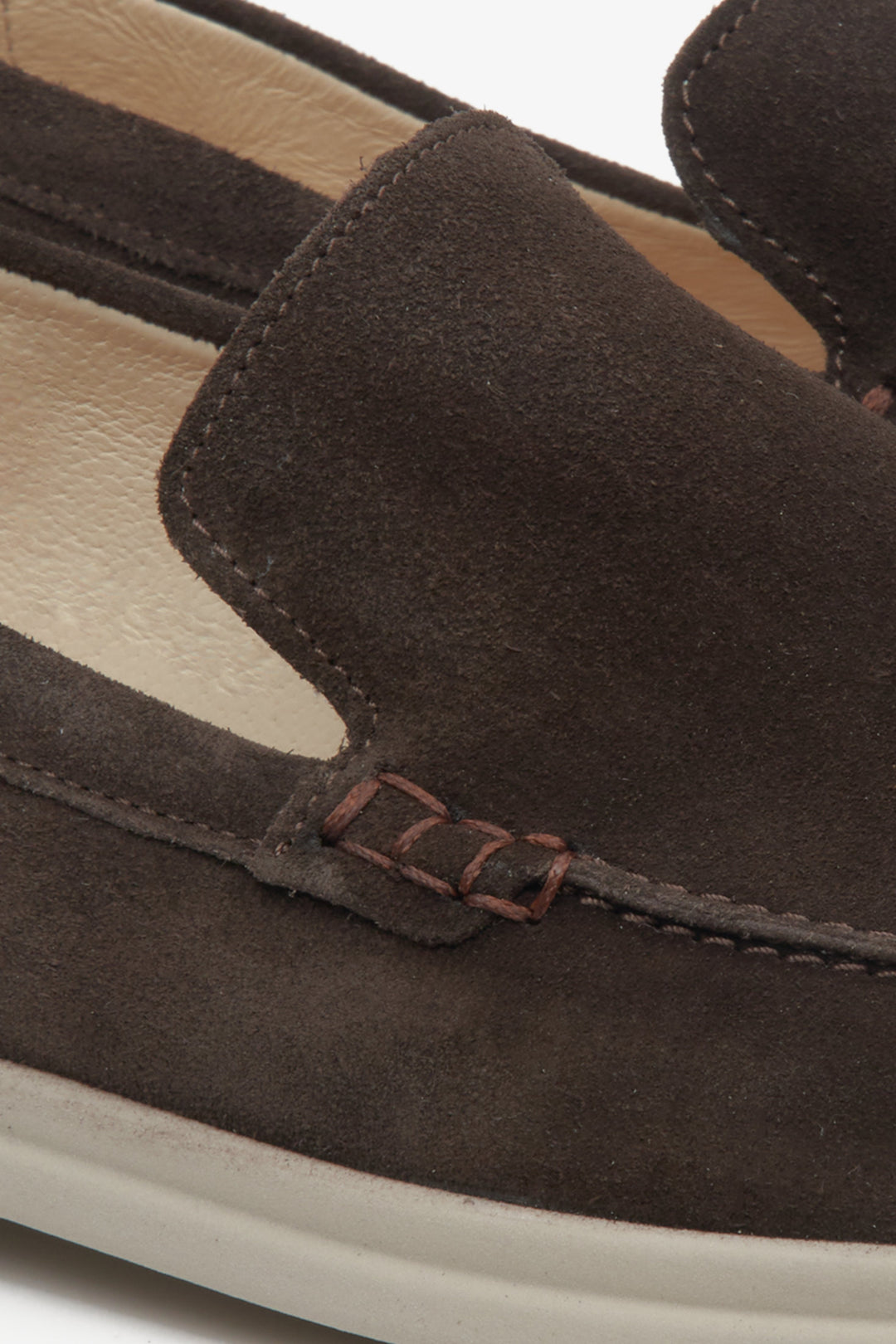 Estro men's natural velvet loafers in saddle brown - close-up of the heel and sideline of the shoes.