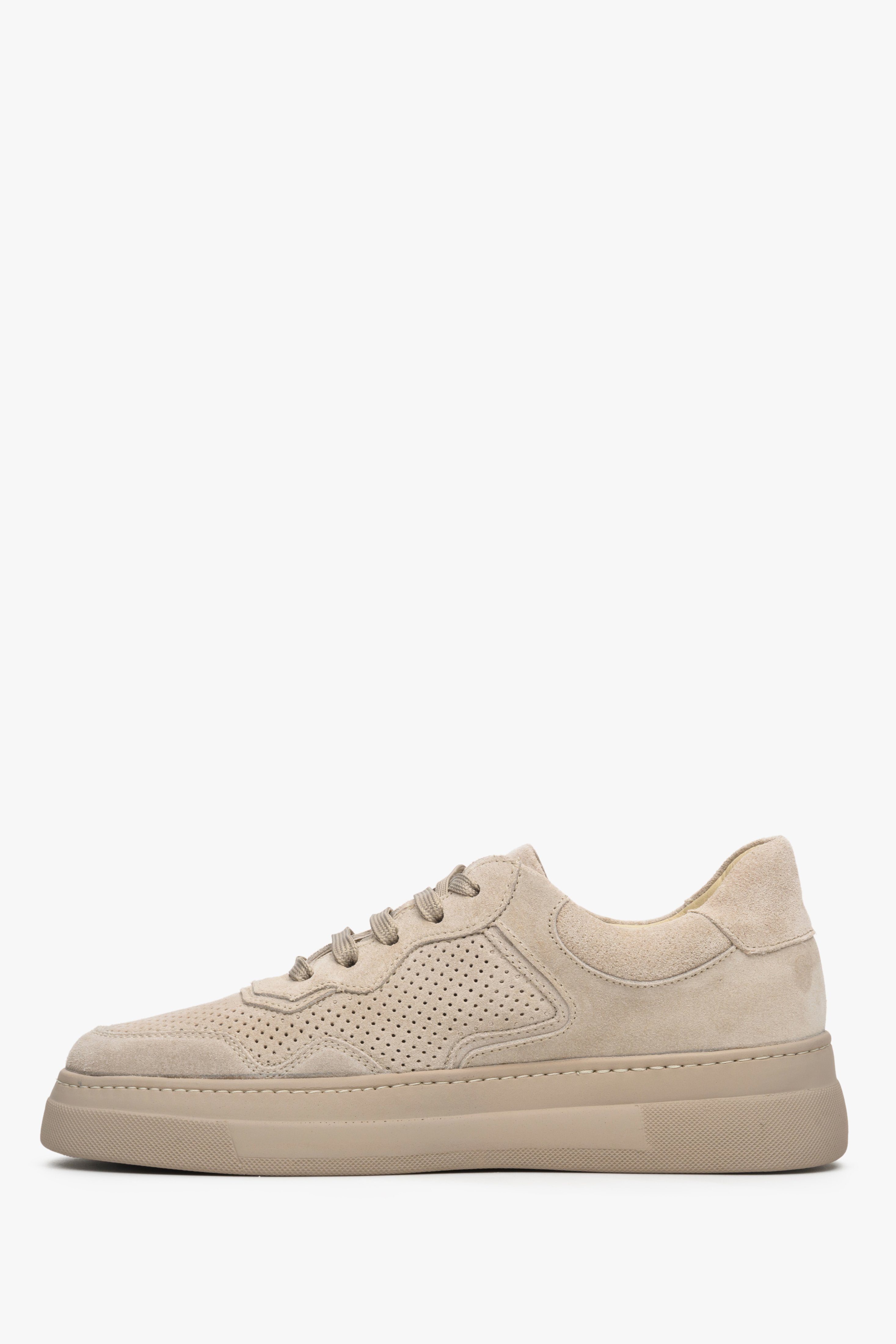 Beige women's sneakers made of natural suede Estro - shoe profile.