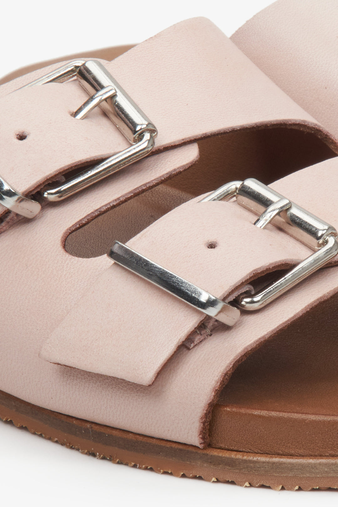 Slide Sandals made of Italian Leather in pale link - close-up on the straps and silver buckles.