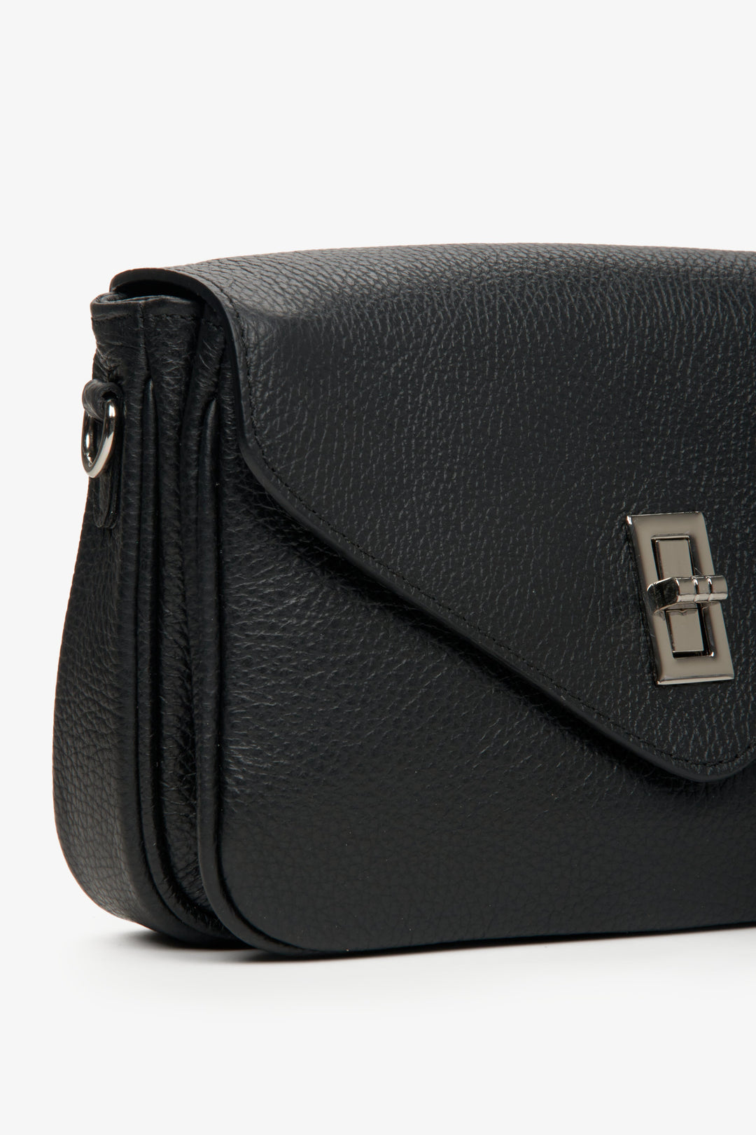 Black small ESTRO women's shoulder bag made of Italian natural leather.